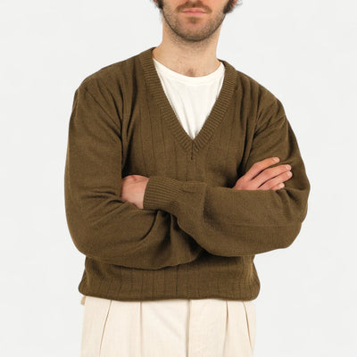 Czechoslovakian Vz. Model 85 light weight Army Green V-neck Sweater