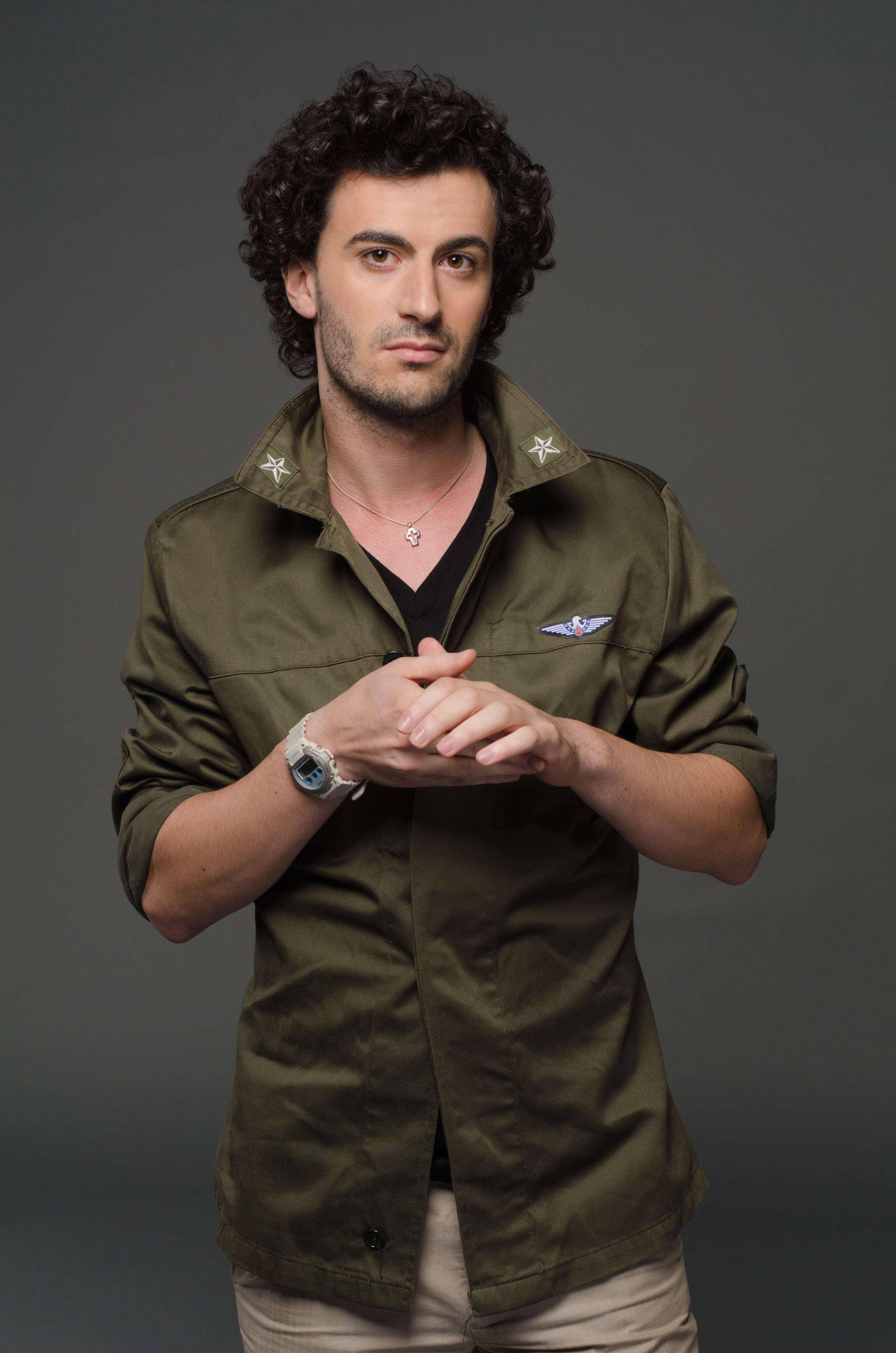 Star Collar Army Green Shirt - Vintage Military Style from Italy Medium / Green Star Collar Army Green Shirt - Vintage Military Style from Italy Medium / Green